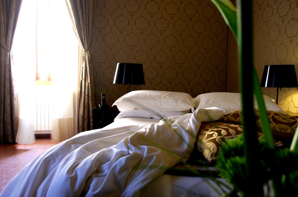 Avogaria 5 Rooms Venesia Bagian luar foto
